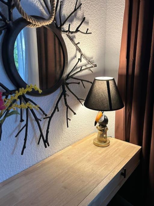 Duplex Apartment Ullstein- 4 Bedrooms, 2 Bathrooms, Living Room, 2 Parking Spaces, Boxspringbeds, Family & Business Apartment! Berlin Bagian luar foto