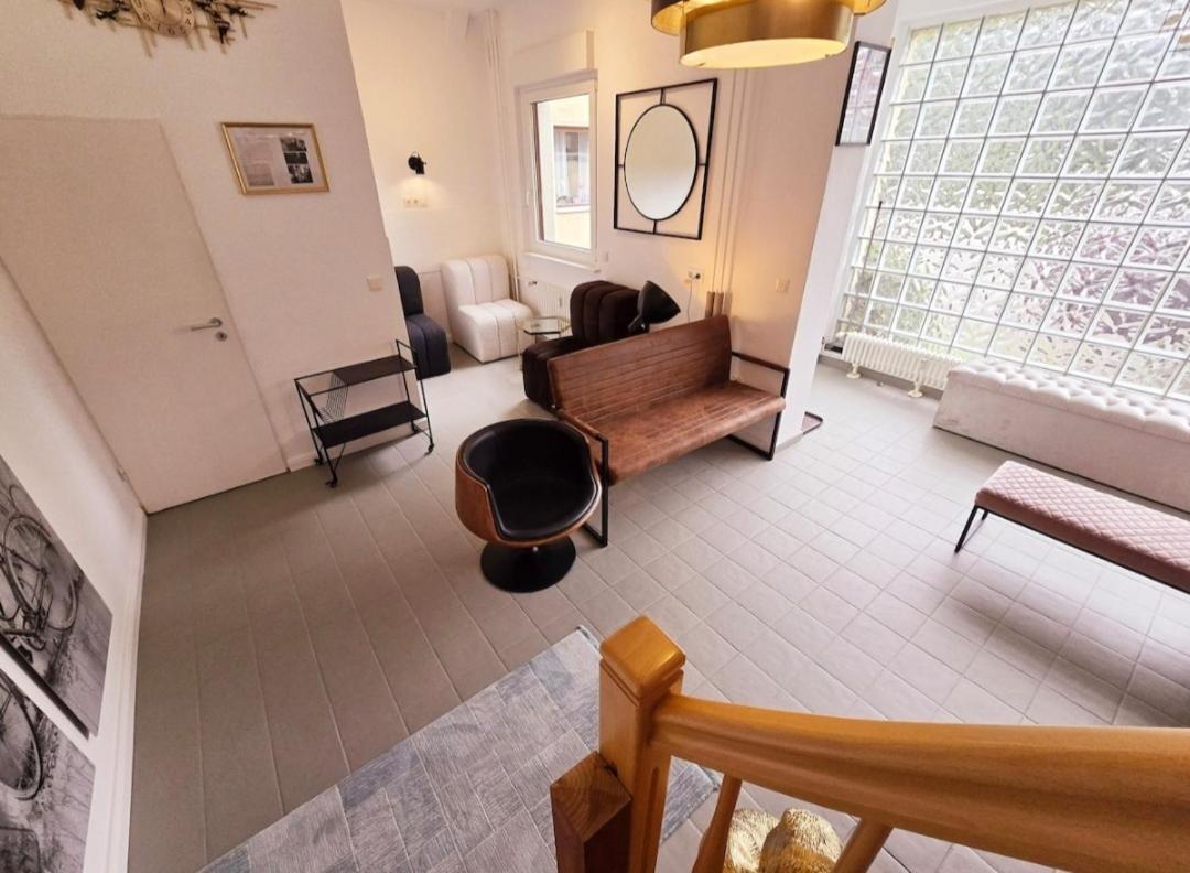 Duplex Apartment Ullstein- 4 Bedrooms, 2 Bathrooms, Living Room, 2 Parking Spaces, Boxspringbeds, Family & Business Apartment! Berlin Bagian luar foto